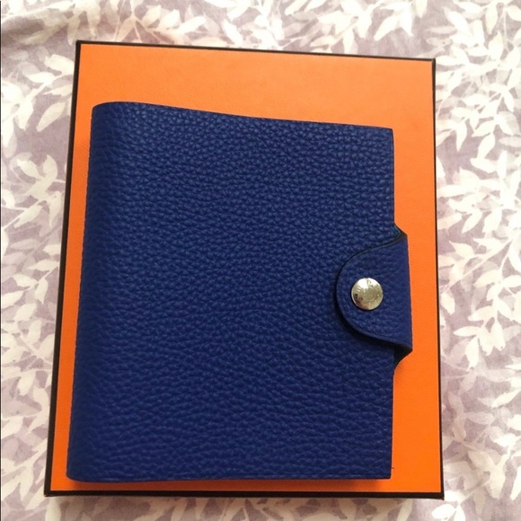 Hermes Accessories - *Authentic* Hermes Ulysse mini notebook